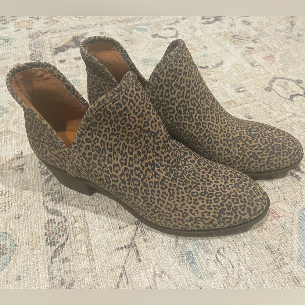 NWOT leopard Lucky brand booties size 8.5
